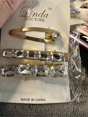 Gold Crystal Hair Clip Set - light blue